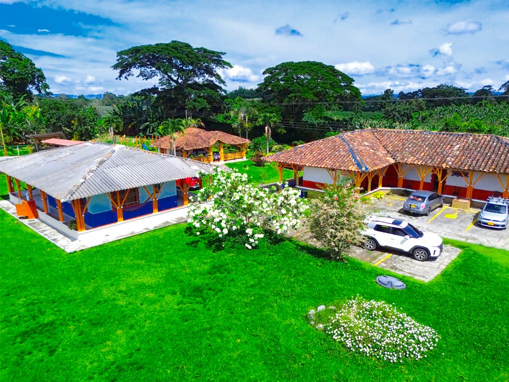 detur, de tur, detur finca hotel shalom la dorada, eje cafetero, montenegro, la tebaida, fincas, quindío fincas, fincas, turismo, descanzo, vacaciones, finca hotel