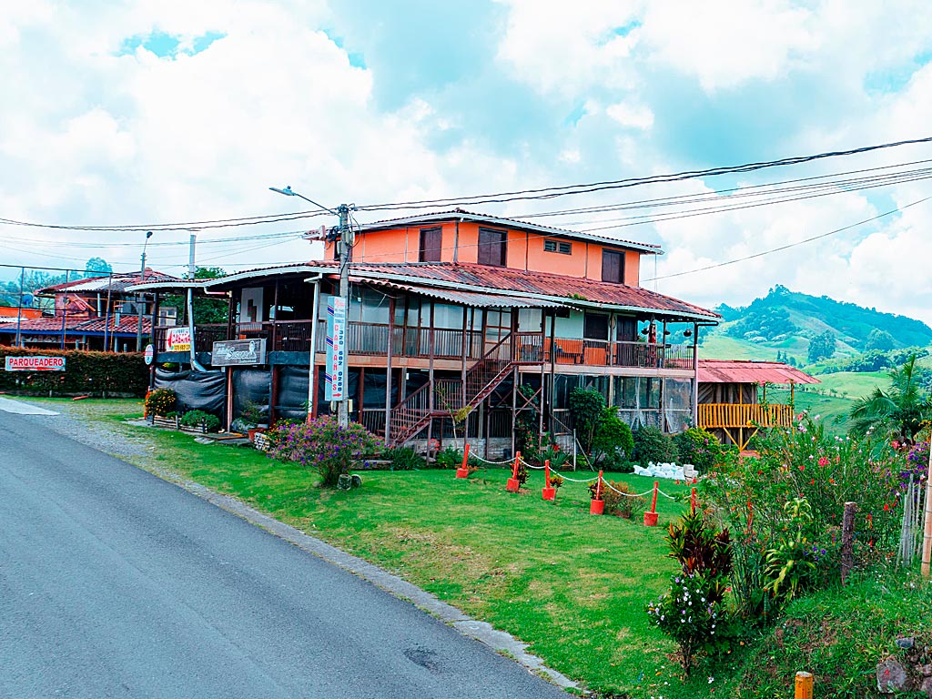 detur, de tur, detur, glamping, cabañas mónaco, glamping eje cafetero, Santa Rosa de cabal, Risaralda, hospedaje, turismo, descanzo, vacaciones, hotel