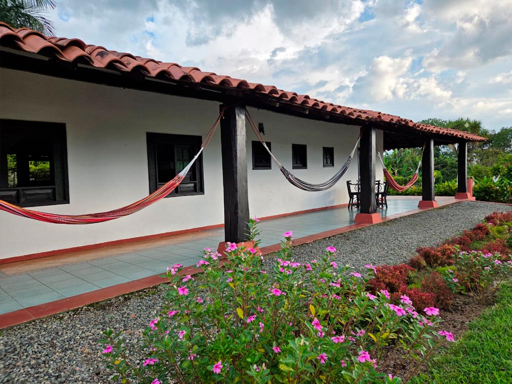 detur, de tur, detur fincas fincas en Armenia, fincas en alquiler Armenia, alquiler de fincas en Armenia, fincas turísticas en Armenia, finca vacacional Armenia, finca campestre Armenia, fincas en el eje cafetero