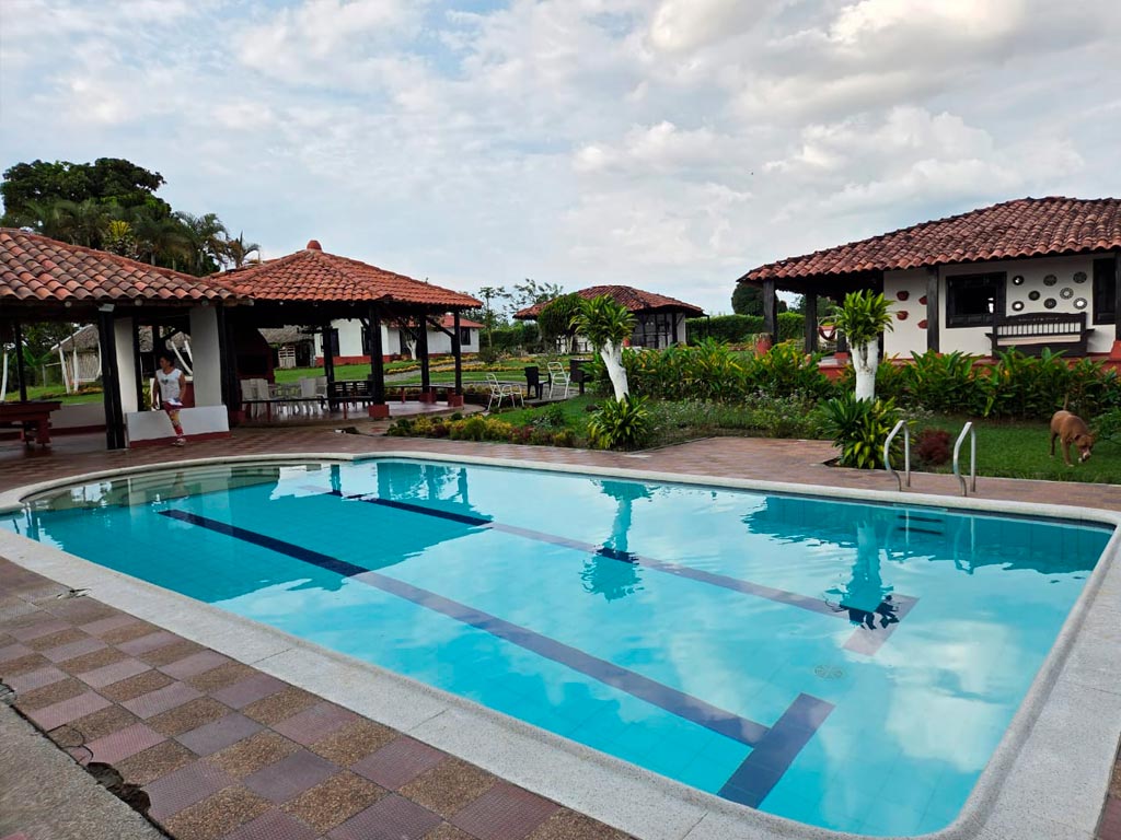 detur, de tur, detur fincas fincas en Armenia, fincas en alquiler Armenia, alquiler de fincas en Armenia, fincas turísticas en Armenia, finca vacacional Armenia, finca campestre Armenia, fincas en el eje cafetero