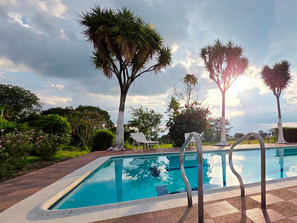 detur, de tur, detur fincas fincas en Armenia, fincas en alquiler Armenia, alquiler de fincas en Armenia, fincas turísticas en Armenia, finca vacacional Armenia, finca campestre Armenia, fincas en el eje cafetero