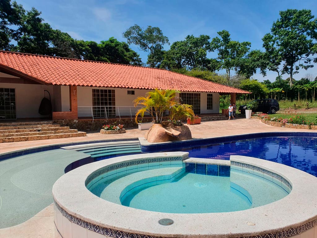 detur, de tur, detur fincas fincas en Montenegro, fincas en alquiler Montenegro, alquiler de fincas en Montenegro, fincas turísticas en Montenegro, finca vacacional Montenegro, finca campestre Montenegro, fincas en el eje cafetero