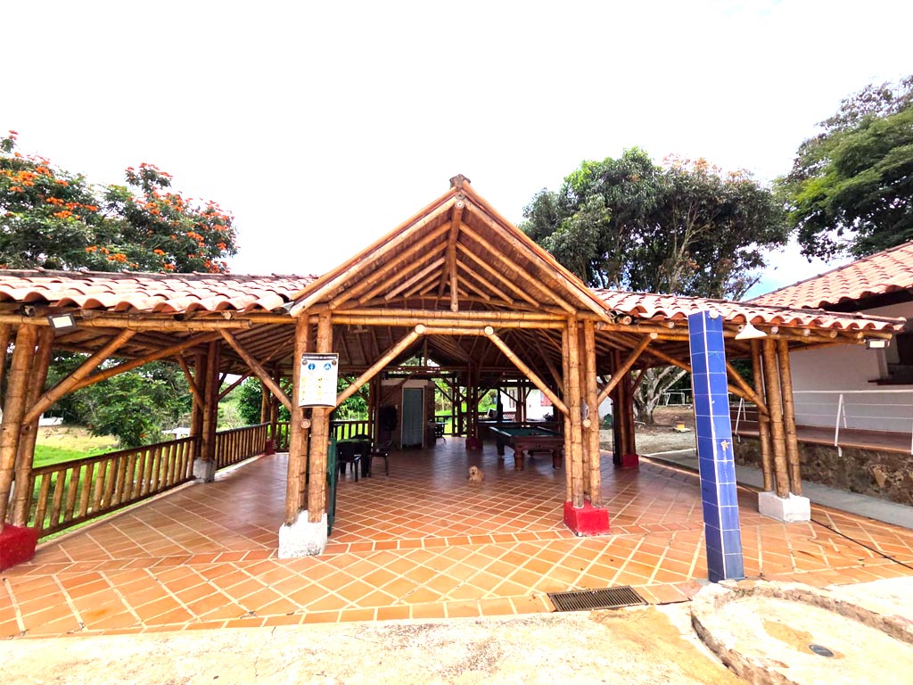 detur, de tur, detur fincas fincas en Montenegro, fincas en alquiler Montenegro, alquiler de fincas en Montenegro, fincas turísticas en Montenegro, finca vacacional Montenegro, finca campestre Montenegro, fincas en el eje cafetero